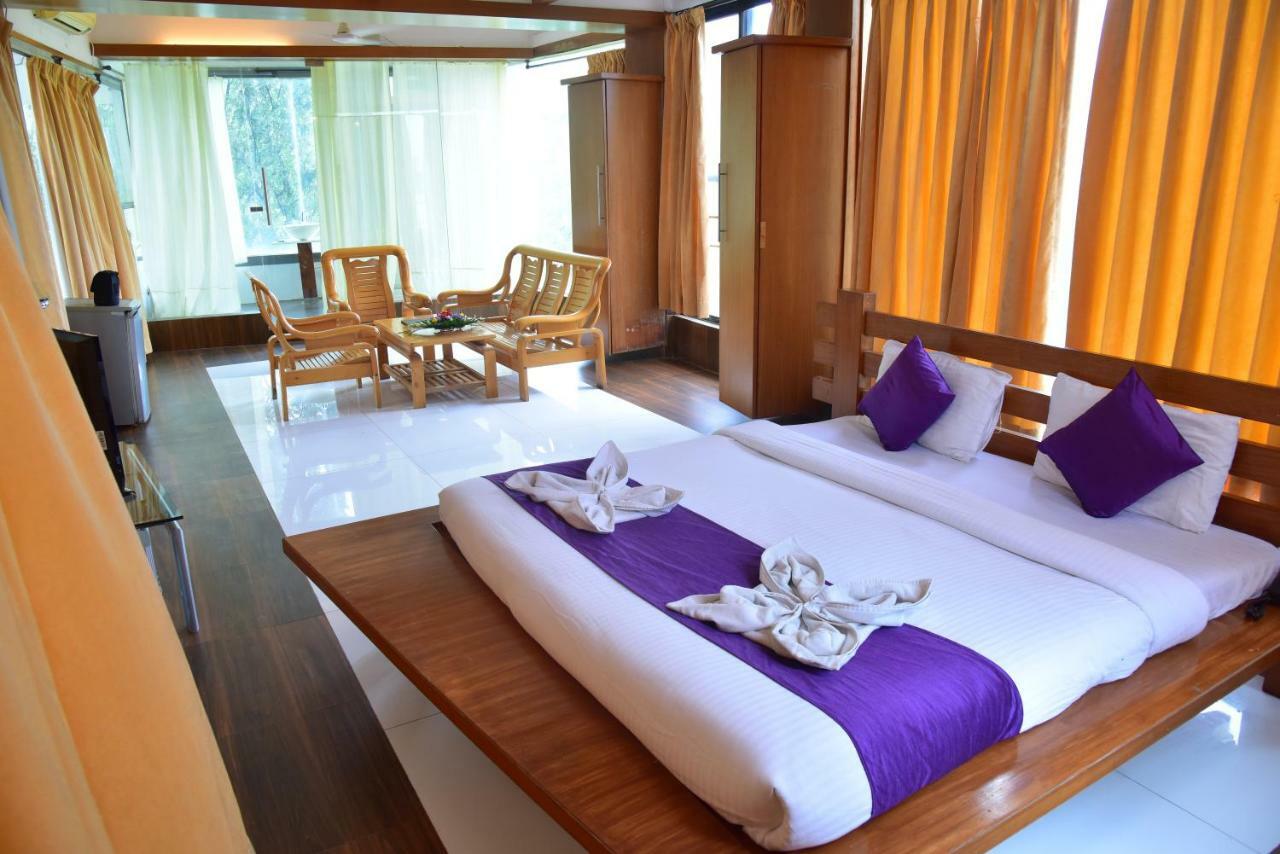 Palette - Spring Hills Resort Pirangut Екстериор снимка
